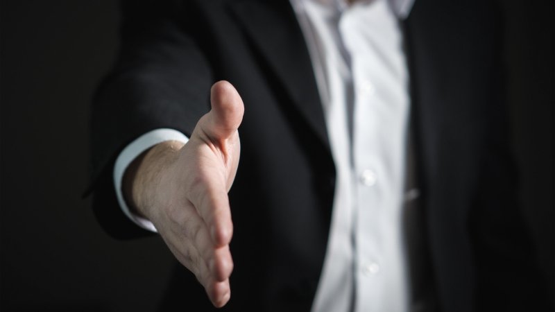 A Guide to Maneuvering Political Gridlock: From Stagnation to Success